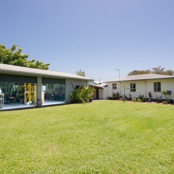 27 Valley Street, North Mackay, QLD 4740 AUS