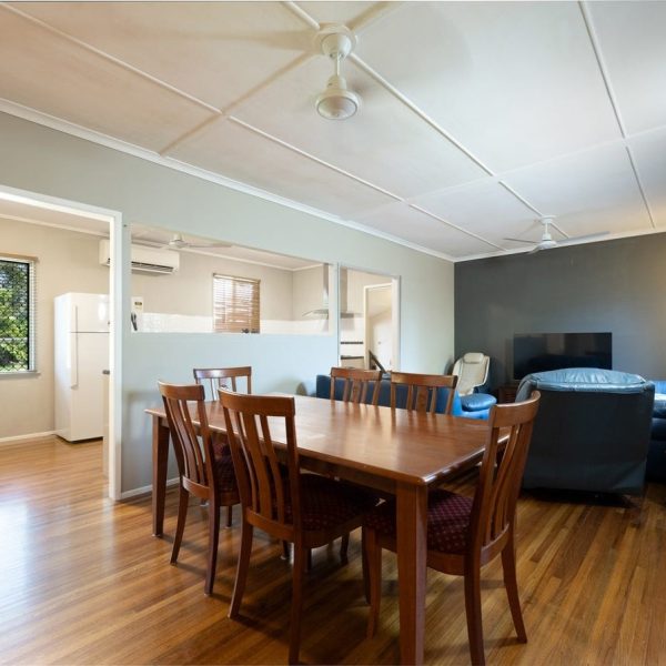 27 Valley Street, North Mackay, QLD 4740 AUS