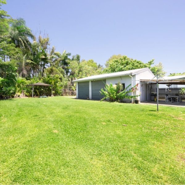 27 Valley Street, North Mackay, QLD 4740 AUS