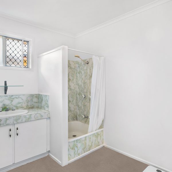 32 Phillip Street, Mount Pleasant, QLD 4740 AUS