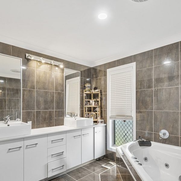 21 Tiffiny Court, Andergrove, QLD 4740 AUS