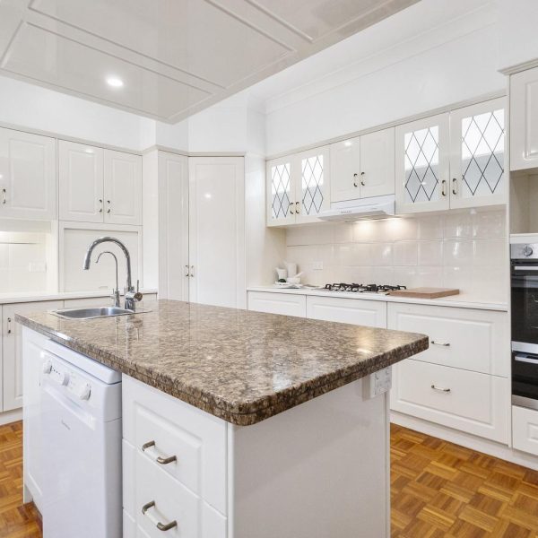 9 Ronnie Court, Rural View, QLD 4740 AUS