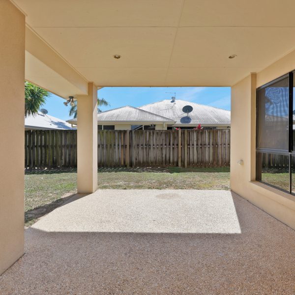 5 Ulladulla Street, Blacks Beach, QLD 4740 AUS