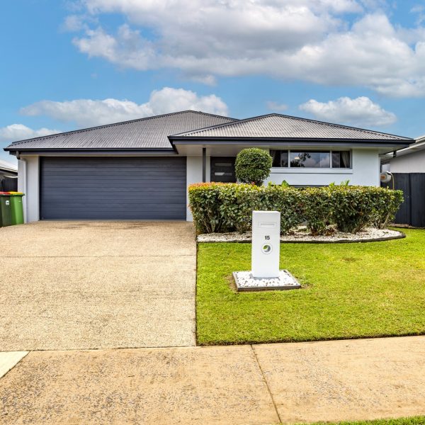 15 Dulcis Drive, Rural View, QLD 4740 AUS
