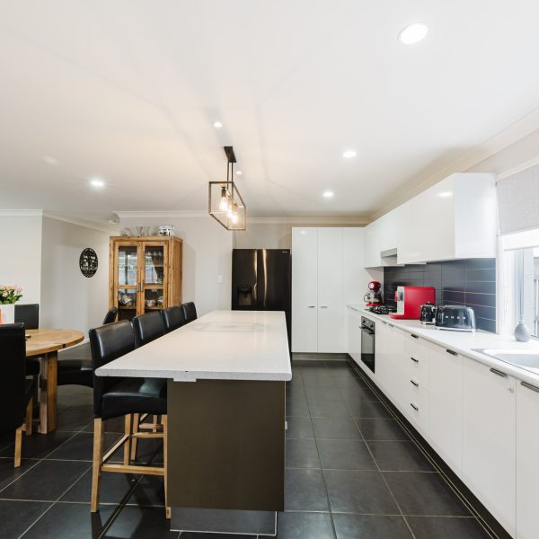 15 Dulcis Drive, Rural View, QLD 4740 AUS