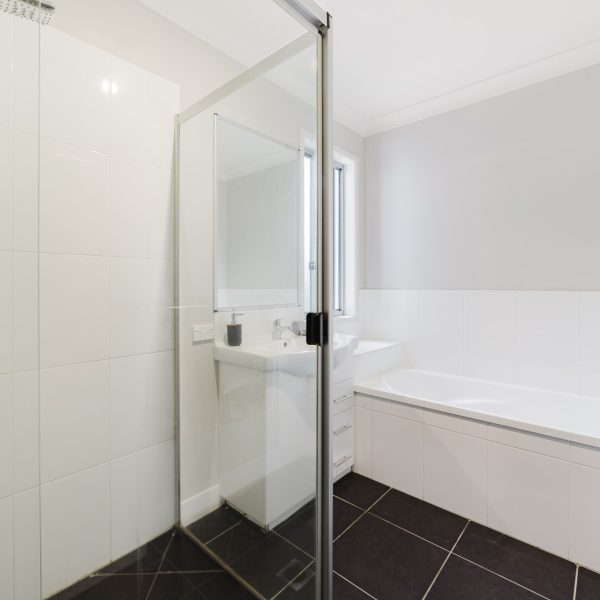 15 Dulcis Drive, Rural View, QLD 4740 AUS