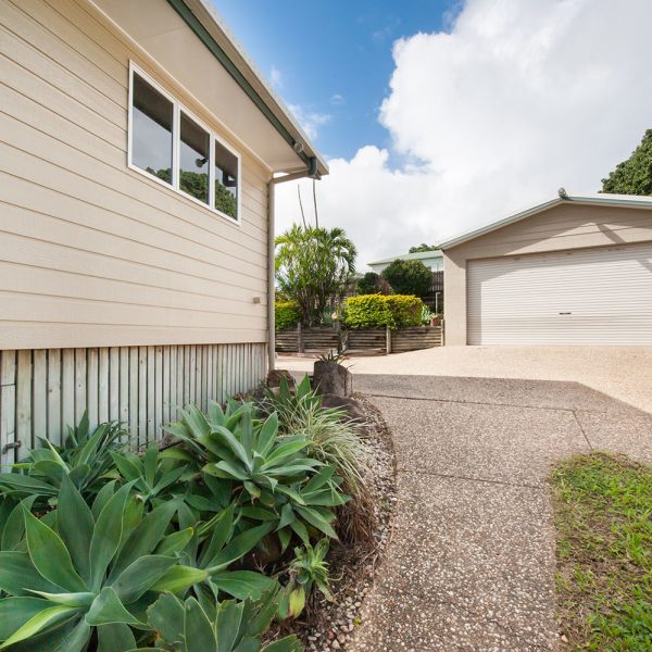 23 Grevillea Drive, Glenella, QLD 4740 AUS
