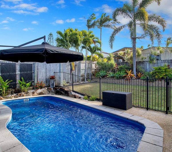 11 Spinks Court, Eimeo, QLD 4740 AUS