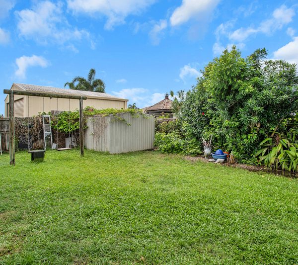 38 Gingham Street, Glenella, QLD 4740 AUS