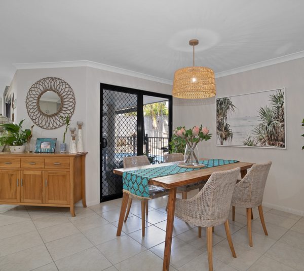 11 Spinks Court, Eimeo, QLD 4740 AUS
