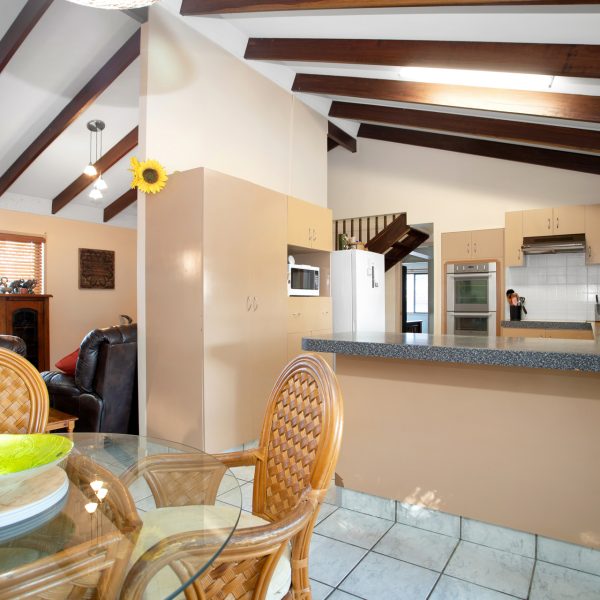 20 Crispin Drive, Mount Pleasant, QLD 4740 AUS