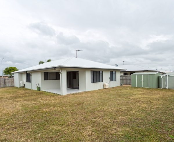 34 Stone Drive, Bucasia, QLD 4750 AUS