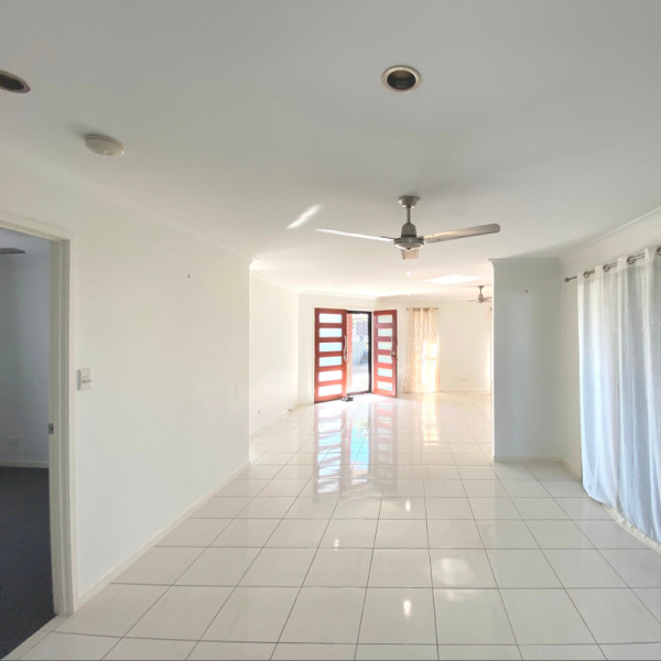 20 Montgomery Street, Rural View, QLD 4740 AUS
