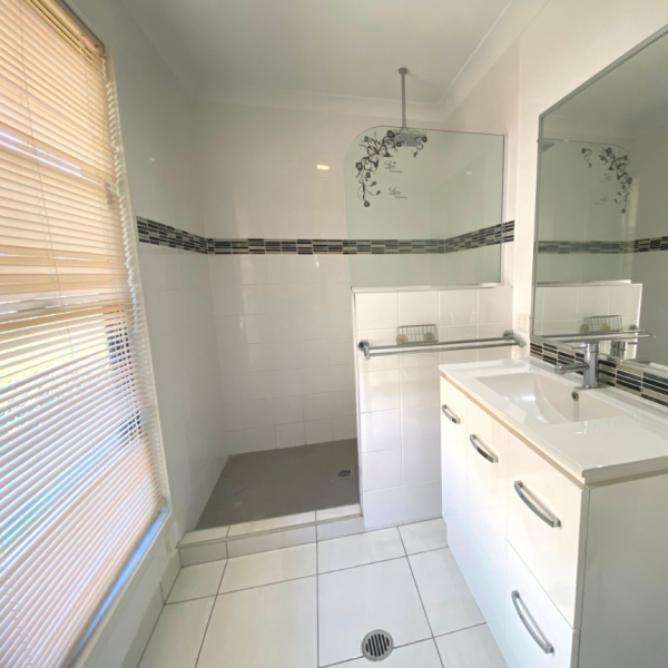 20 Montgomery Street, Rural View, QLD 4740 AUS