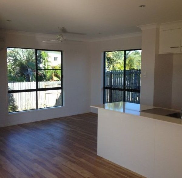 1B College Court, North Mackay, QLD 4740 AUS