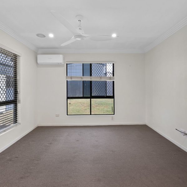 15 Jasmine Drive, Blacks Beach, QLD 4740 AUS