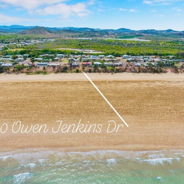 30 Owen Jenkins Drive, Sarina Beach, QLD 4737 AUS