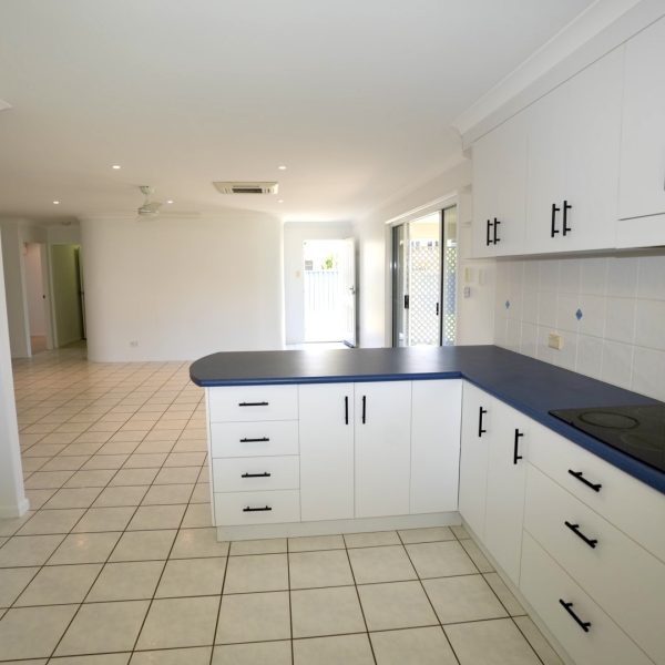 30 Owen Jenkins Drive, Sarina Beach, QLD 4737 AUS