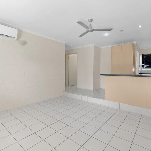 1/19 Van Eldik Avenue, Andergrove, QLD 4740 AUS