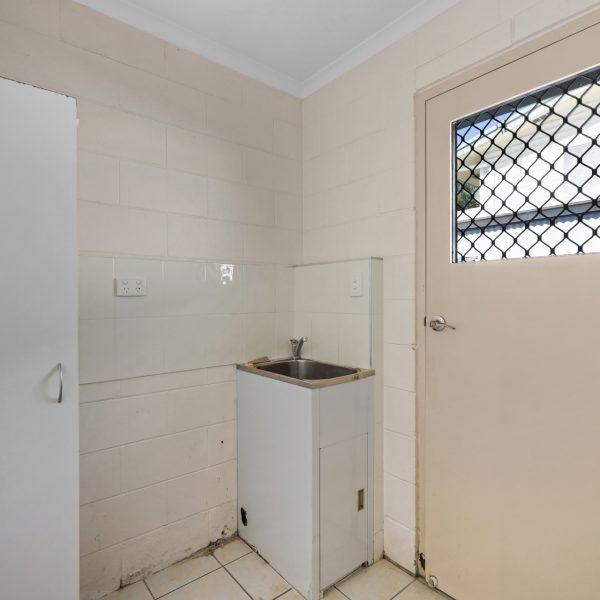 1/19 Van Eldik Avenue, Andergrove, QLD 4740 AUS