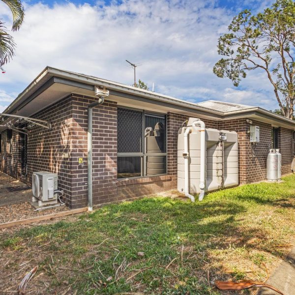 2/18 Danastas Avenue, Eimeo, QLD 4740 AUS