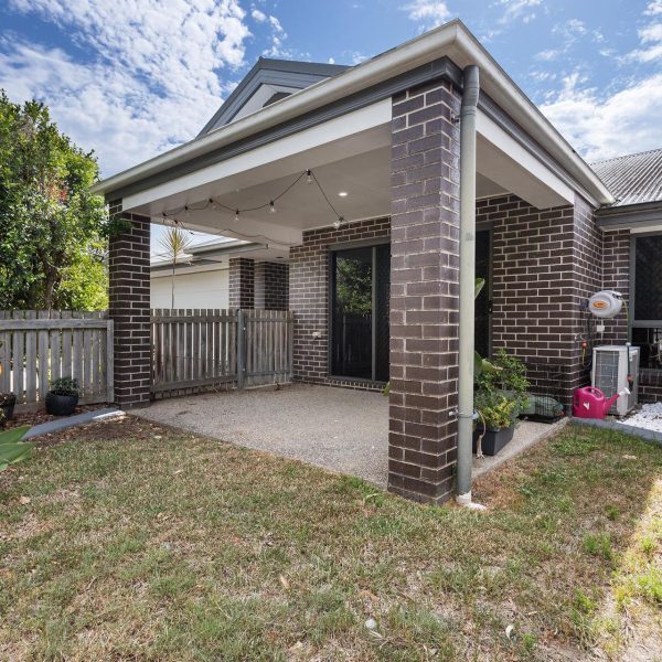 2/18 Danastas Avenue, Eimeo, QLD 4740 AUS