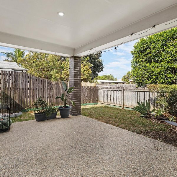 2/18 Danastas Avenue, Eimeo, QLD 4740 AUS