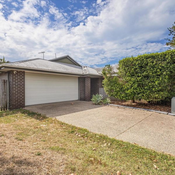 2/18 Danastas Avenue, Eimeo, QLD 4740 AUS