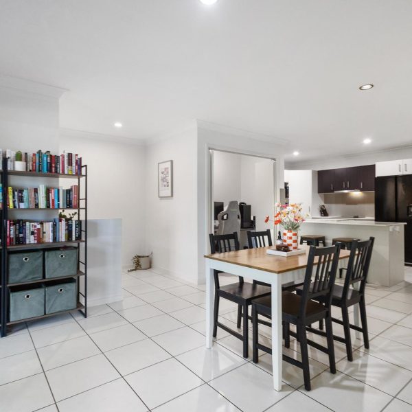 2/18 Danastas Avenue, Eimeo, QLD 4740 AUS