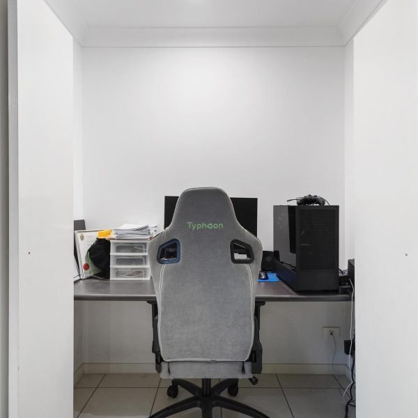 2/18 Danastas Avenue, Eimeo, QLD 4740 AUS