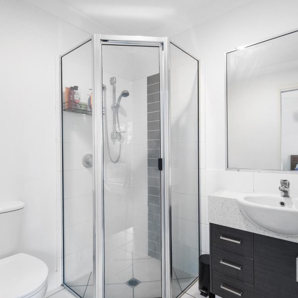 2/18 Danastas Avenue, Eimeo, QLD 4740 AUS