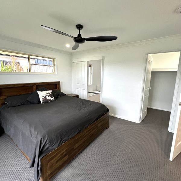 29 McHugh Street, Rural View, QLD 4740 AUS