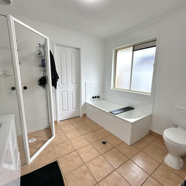 29 McHugh Street, Rural View, QLD 4740 AUS