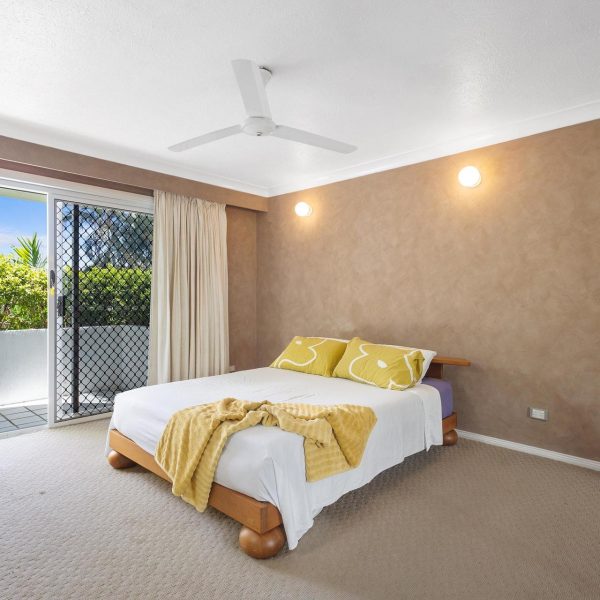2/4 Prudhoe Street, East Mackay, QLD 4740 AUS