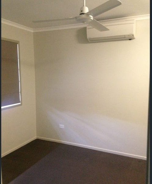 2/7 Wills Street, Andergrove, QLD 4740 AUS