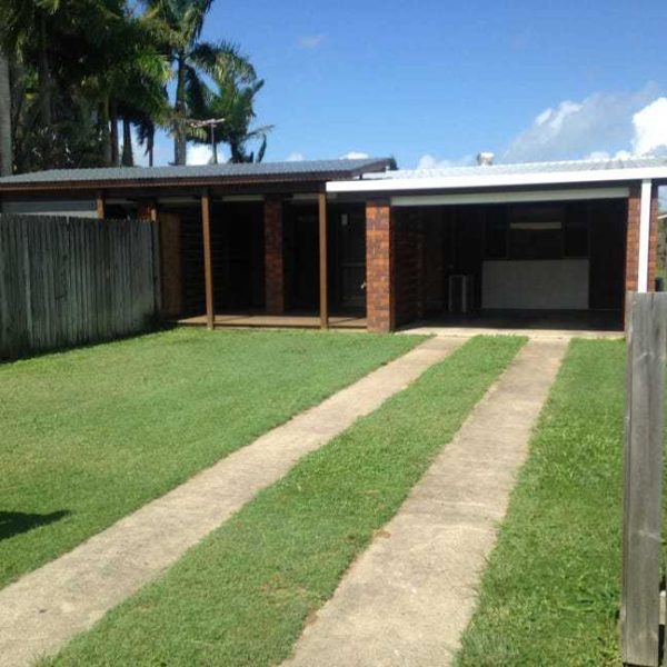 2/7 Wills Street, Andergrove, QLD 4740 AUS