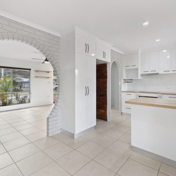 12 Katherine Court, Andergrove, QLD 4740 AUS