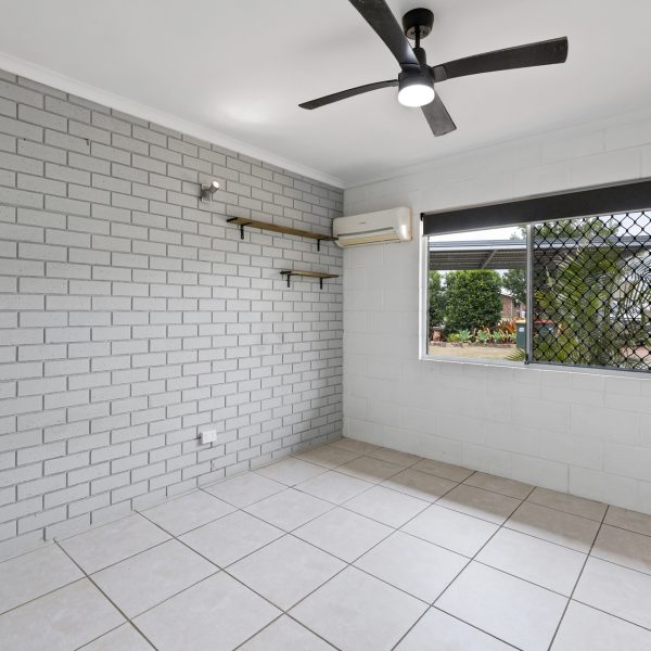 12 Katherine Court, Andergrove, QLD 4740 AUS