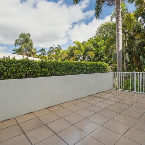 2/4 Prudhoe Street, East Mackay, QLD 4740 AUS