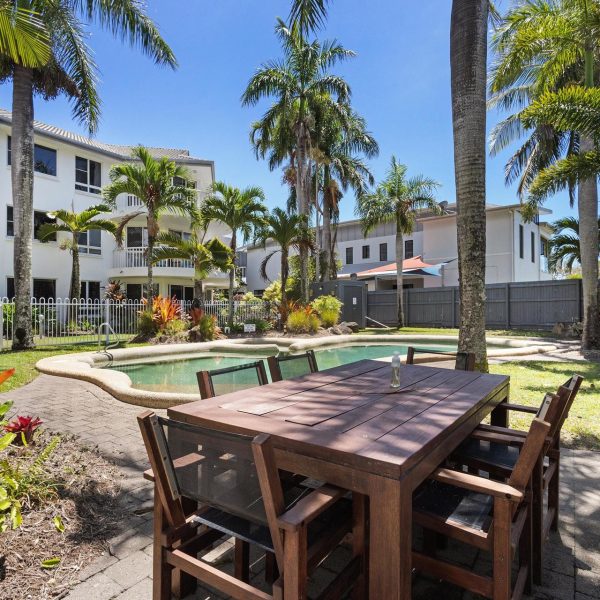 2/4 Prudhoe Street, East Mackay, QLD 4740 AUS