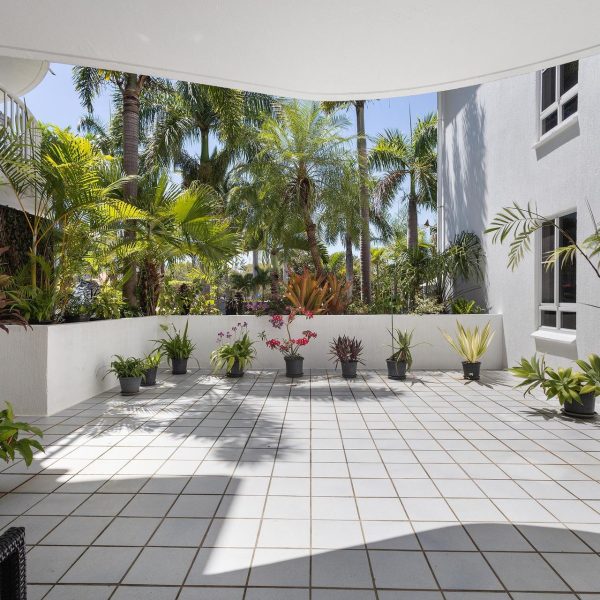 2/4 Prudhoe Street, East Mackay, QLD 4740 AUS