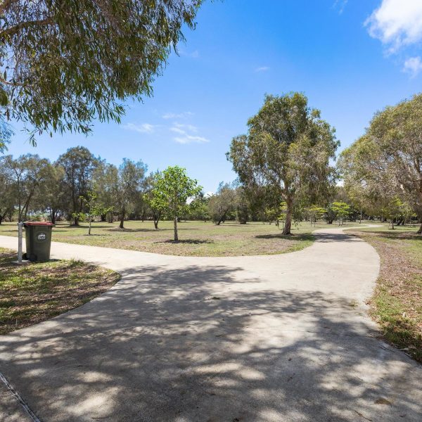 2/4 Prudhoe Street, East Mackay, QLD 4740 AUS