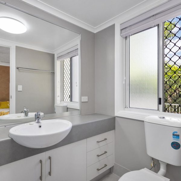 2/4 Prudhoe Street, East Mackay, QLD 4740 AUS