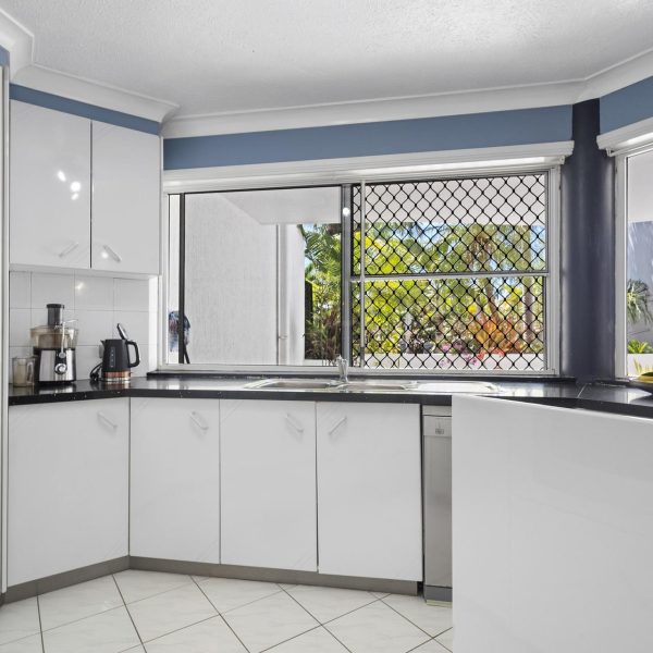 2/4 Prudhoe Street, East Mackay, QLD 4740 AUS
