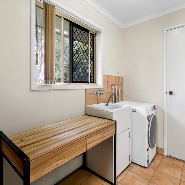 57 Mansfield Drive, Beaconsfield, QLD 4740 AUS