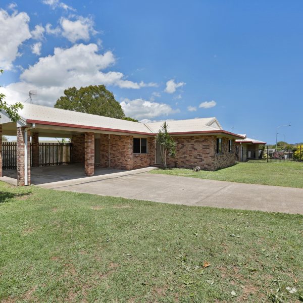 57 Mansfield Drive, Beaconsfield, QLD 4740 AUS
