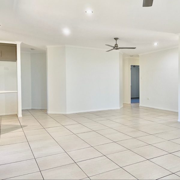 5 Crestview Crescent, Bucasia, QLD 4750 AUS