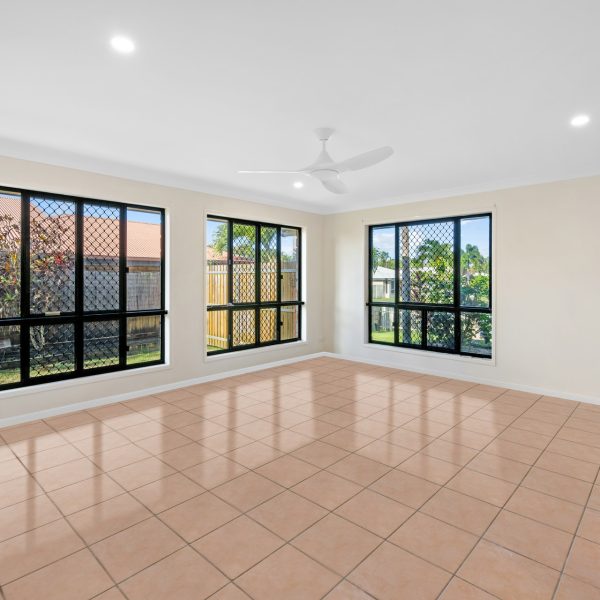 53 Slater Avenue, Blacks Beach, QLD 4740 AUS