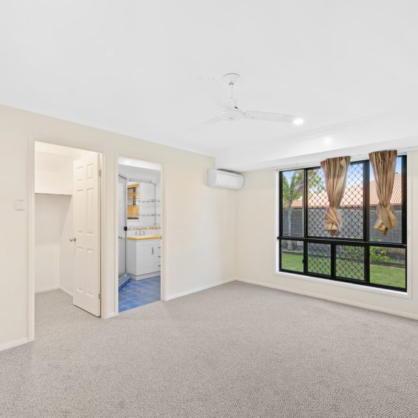 53 Slater Avenue, Blacks Beach, QLD 4740 AUS