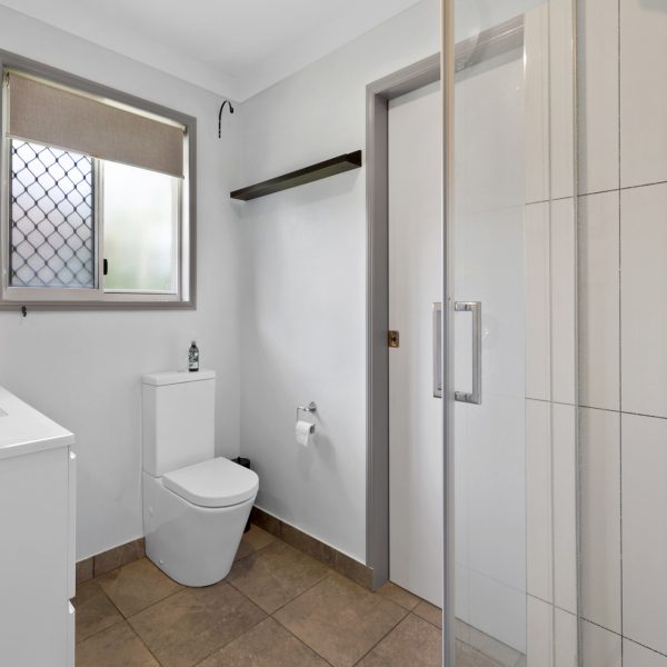 17-19 Busuttin Drive, Eimeo, QLD 4740 AUS